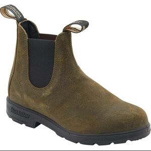 Blundstones olive green suede